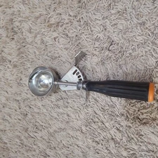 Vintage 18-8 Stainless Steel Brand Ware Ice Cream Scoop LARGE 2 3/4"