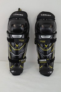 Bauer Supreme Mach Shin Guards Youth Size 10 (0306-248)