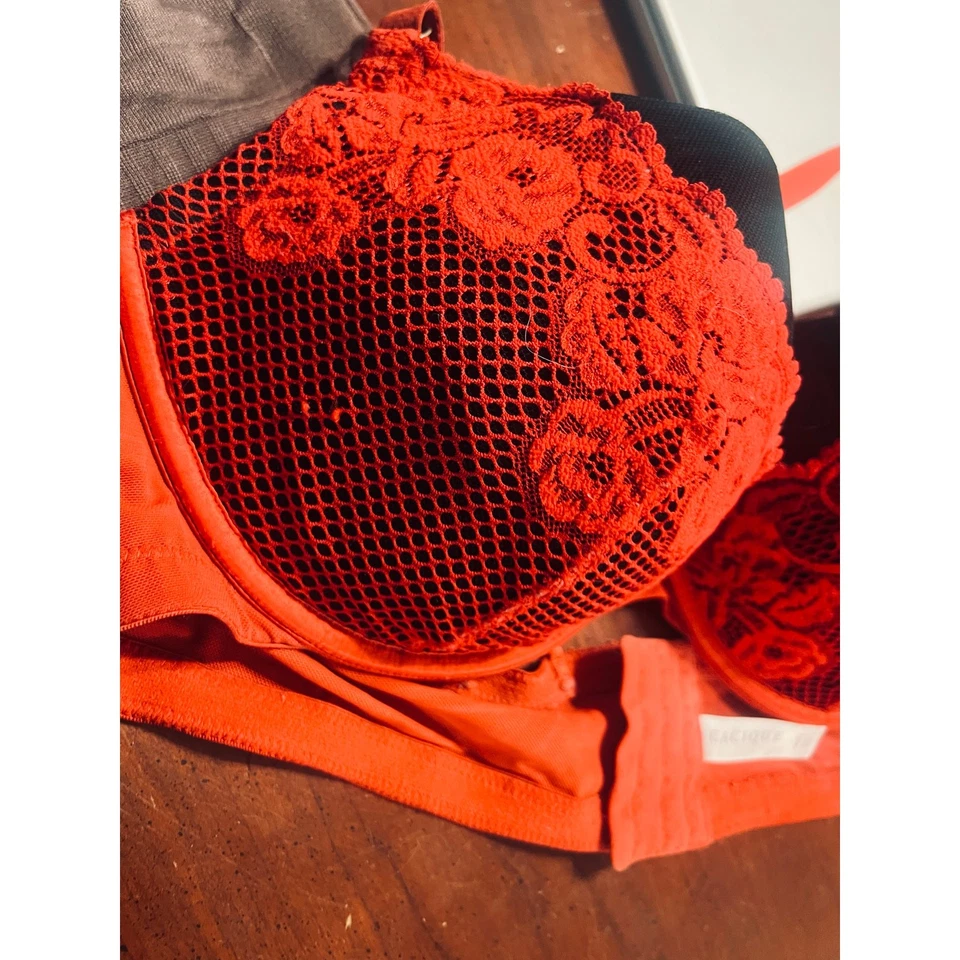 Lane Bryant Cacique 44D womens red & black razorback bra lace sexy feminine Y2K - Image 2 of 4