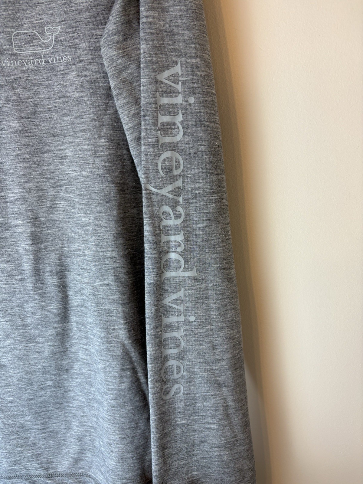 Vineyard Vines Performance Grey Drawstring Hoodie… - image 2