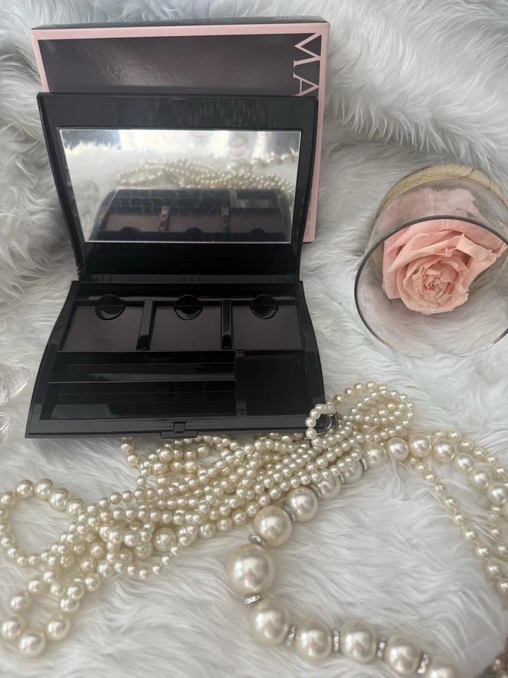Mary Kay Compact Pro Almacenamiento Nuevo en Caja Sin Rellenar Belleza Nuevo Antiguo Stock Raro Difícil de Encontrar Foto 2 de 4