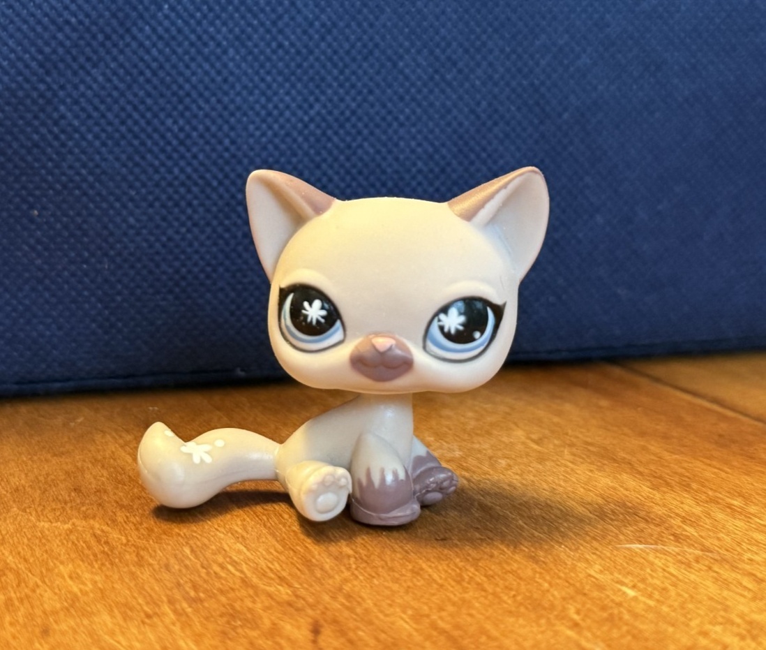 Littlest Pet Shop LPS 664 Purple Siamese Cat Authentic