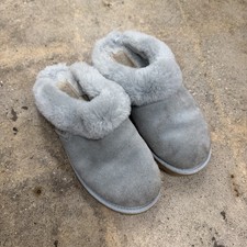 Ugg Clugette Slipper Womens 8 Blue Sheepskin Wool Leather Slip On Warm STAINS