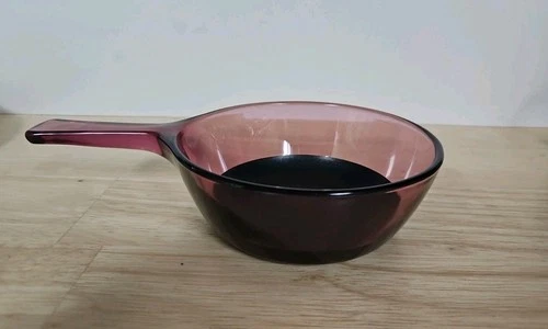 Corning Ware Visions Cranberry 0.5 L Sauce Pan EXCELLENT CONDITION 