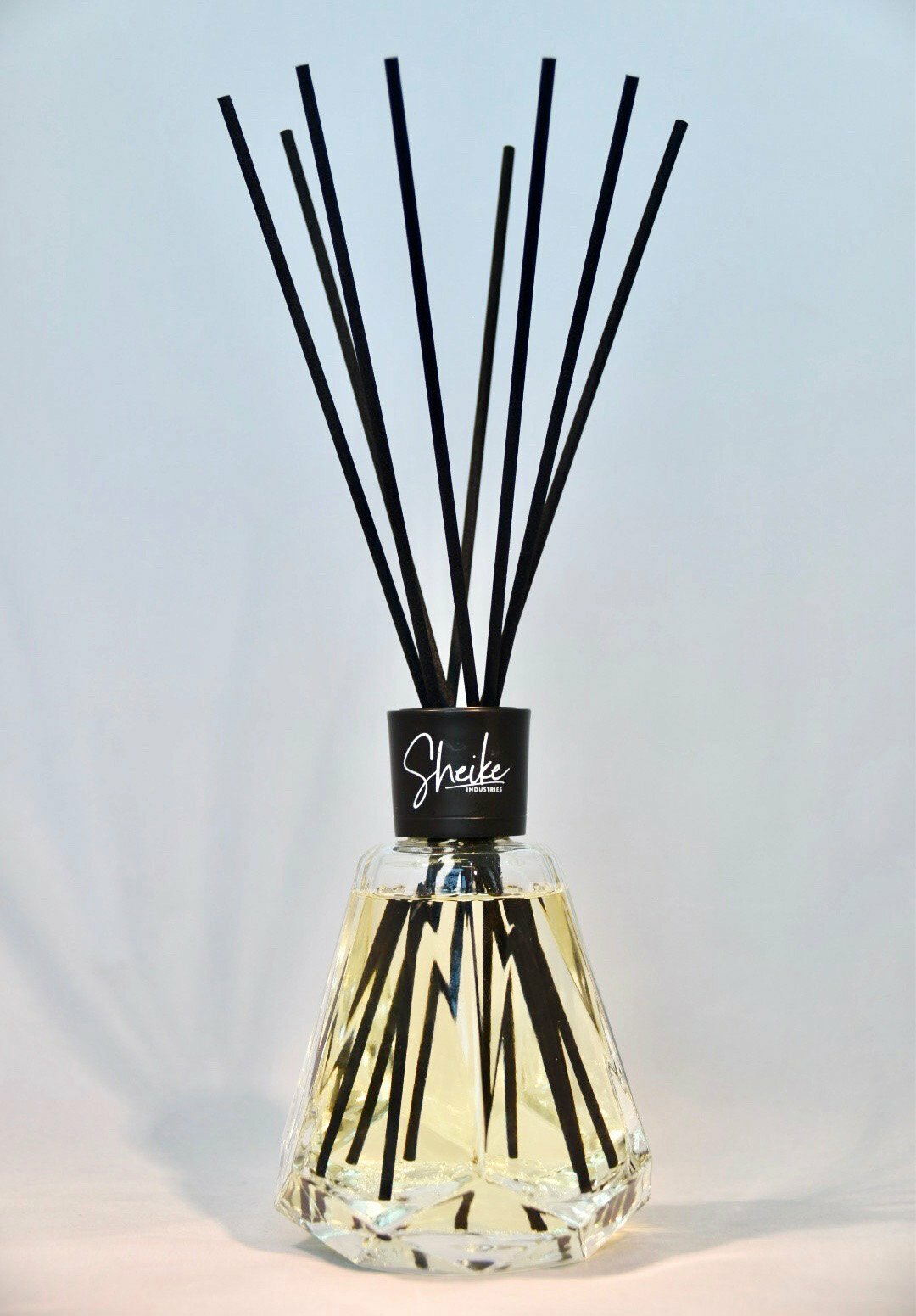 Crystal Glitz Lemongrass Reed Diffuser in Elegant Design-image