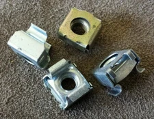 4 Pack Cage Nut Retainer Clips Rack Mount Hardware (M6)