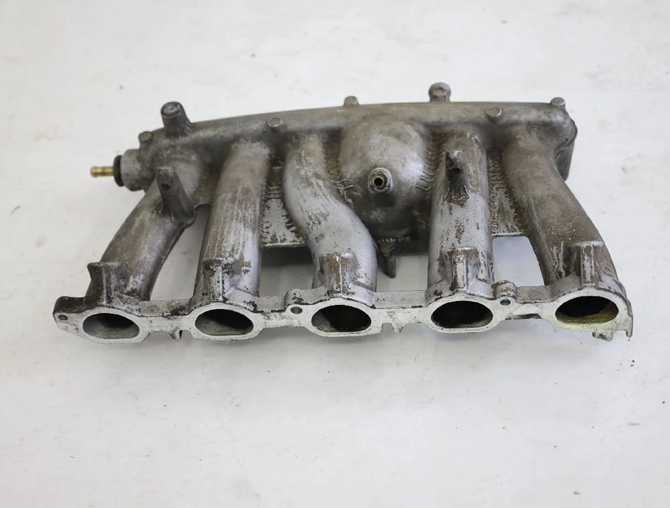 Colector de admisión Volvo XC 70 I 09488033 2.5 154 KW 209 CV gasolina 04-2005 Foto 4 de 4