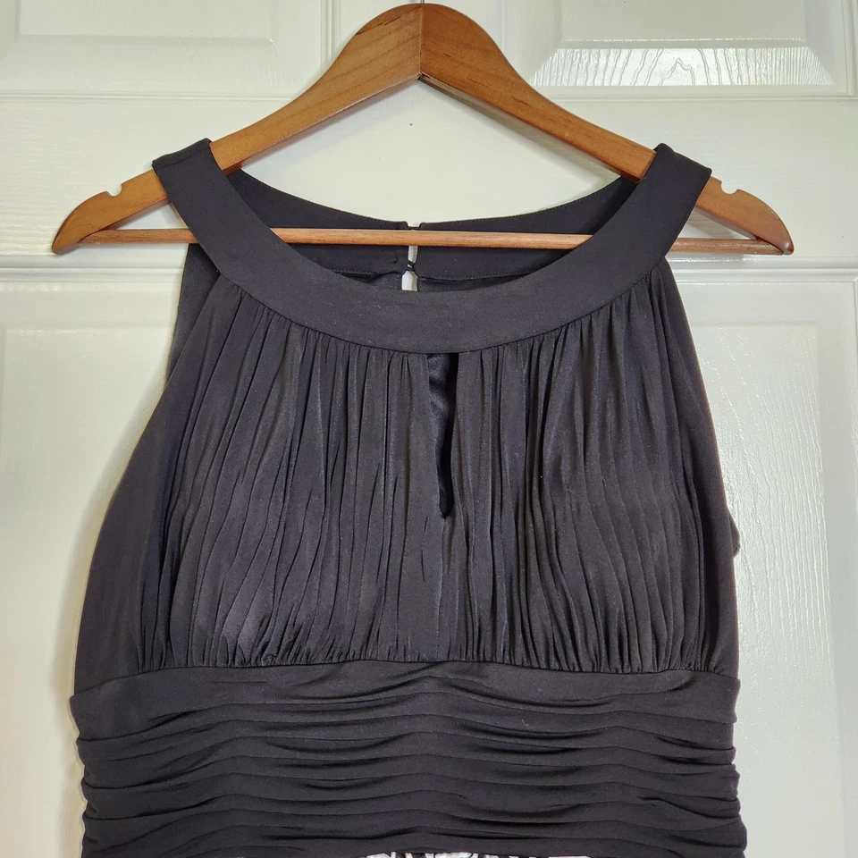 Vestido midi Signature by Sangria negro satinado mordedura de tiburón dobladillo talla 16 Foto 3 de 4