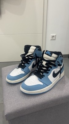 Air Jordan 1 Retro High OG University Blue