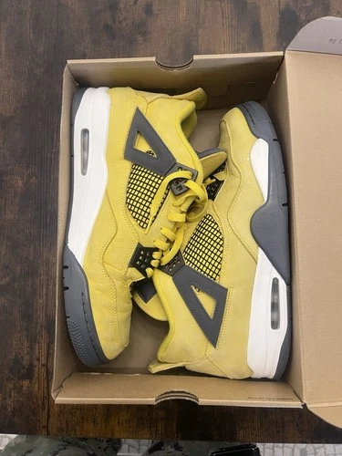 Jordan 4 Lightning Men's Sz 13