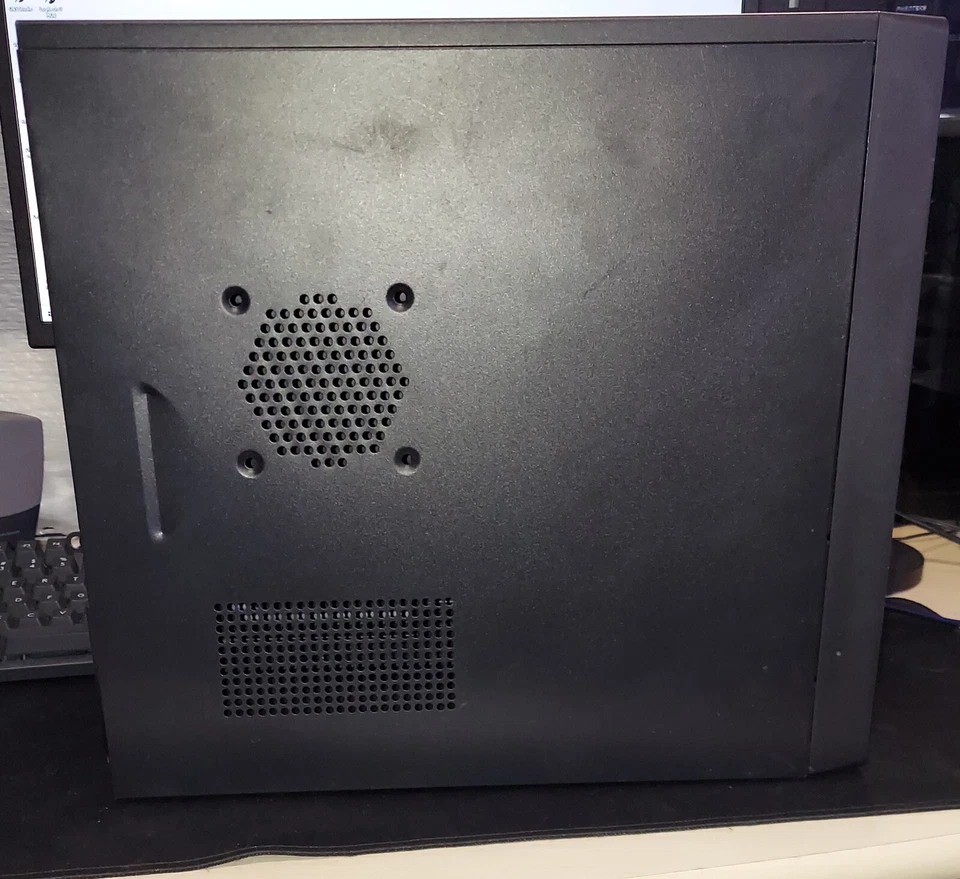 Rosewill SRM-01B-450 Micro ATX Mini Tower - Black - Image 3 of 4