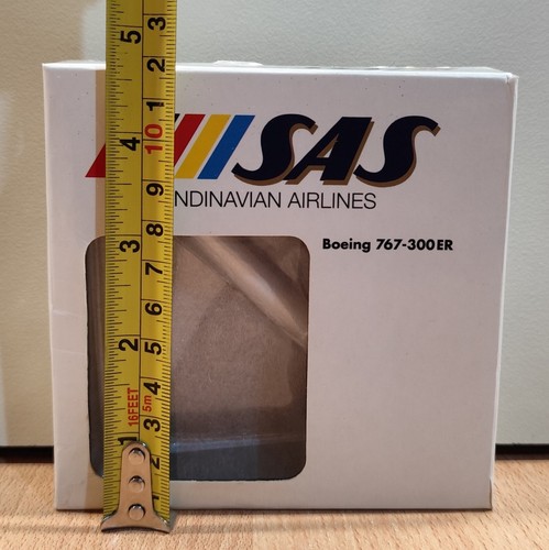 SAS SCANDINAVIAN AIRLINES ADVERTISIGN BOEING 767-300ER DIECAST AIRPLANE - Picture 17 of 17