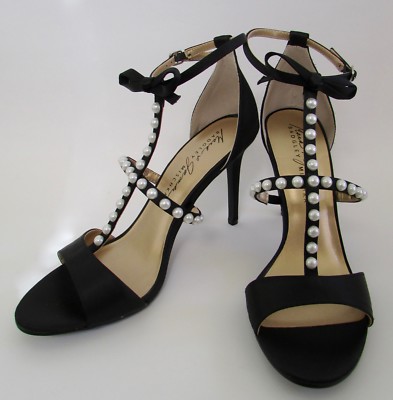Badgley Mischka Damen Zayna Pumps Mit T-Riemen Und Spitze - Elegante High Heels Aus Leder