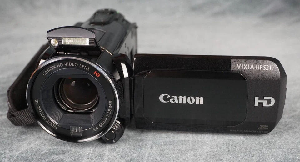 Canon VIXIA HF S21 Full HD 1080p AVCHD 64GB Flash Camcorder 10x W/ Extras Tested - Image 2 of 4