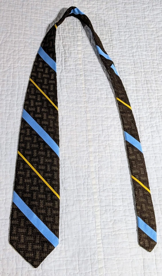 Corbata de cuello vintage BELK SIMPSON Greenville SC Granny cuadrada tejida Repp retro preppy Foto 3 de 4