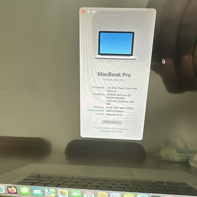 Apple MacBook Pro cpu :i5 2.4 ghz 8GB Ram, ssd 250