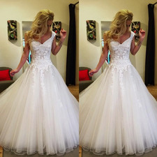 Elegant Wedding Dress V Neck Lace Appliques A Line Tulle Sleeveless Bridal Gowns