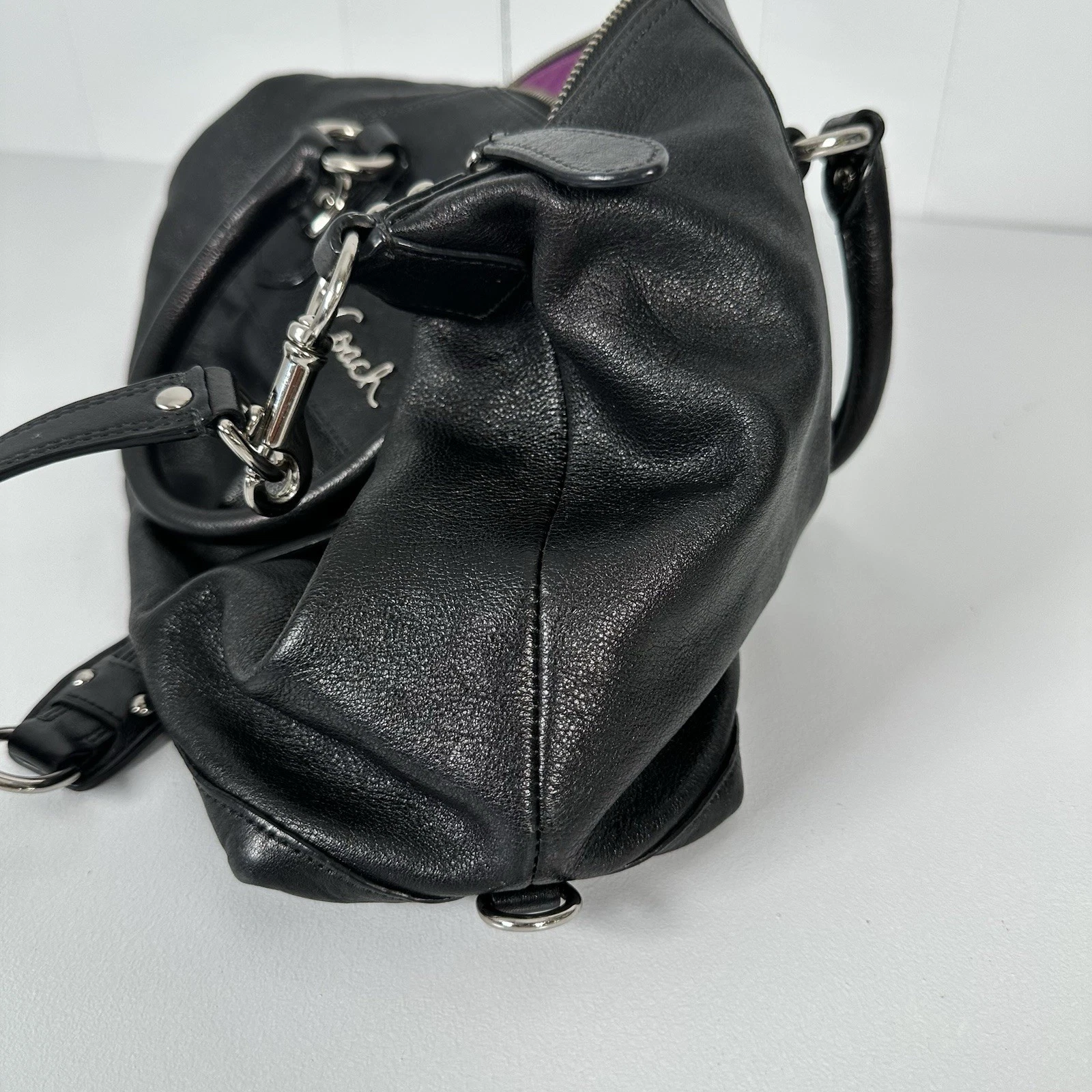 Borsa a tracolla Coach Ashley in pelle nera viola raso con zip superiore F15445 usata in ottime condizioni