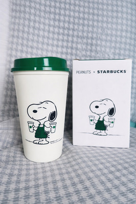Peanuts x Starbucks Snoopy Reusable Cup 16oz / 473ml White Joe Kind Edition 2025