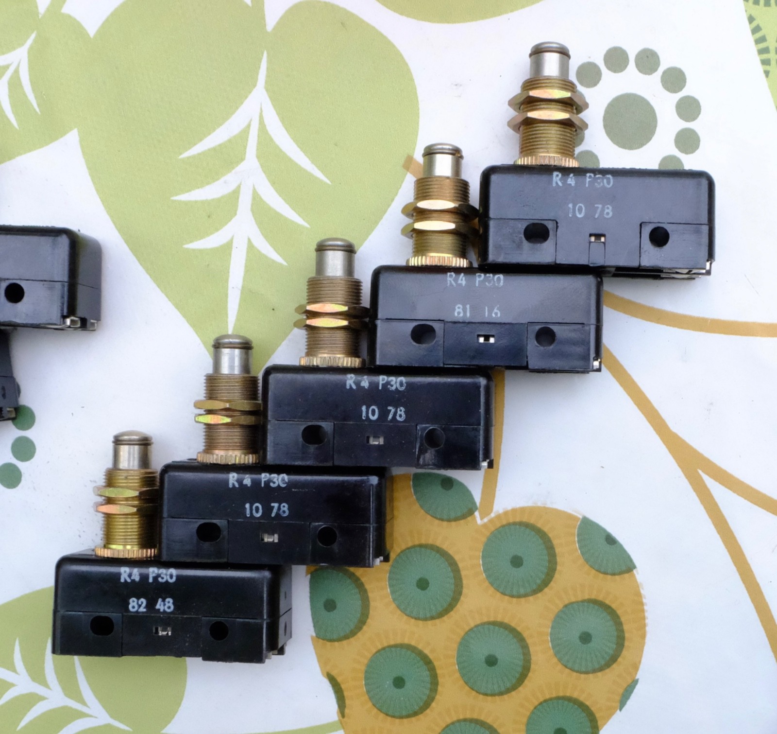 Micro switch Petercem R4P30 coupure nette 10A 250V lot de 5