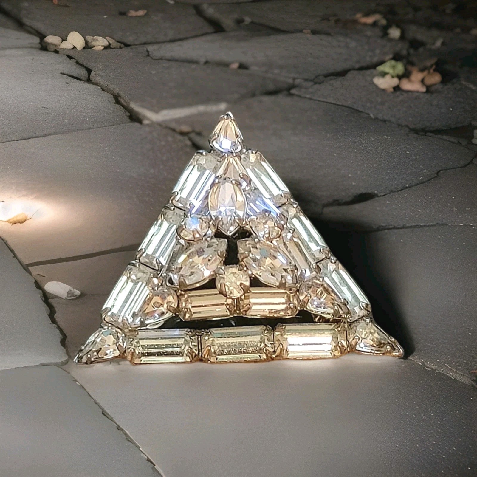 WEISS Signed Rhinestone Triangular Shaped brooch,… - image 2