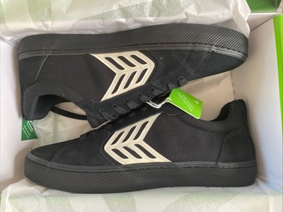 SALVAS Suede All Black by Cariuma Gr. 46 Sneaker Schuhe schwarz