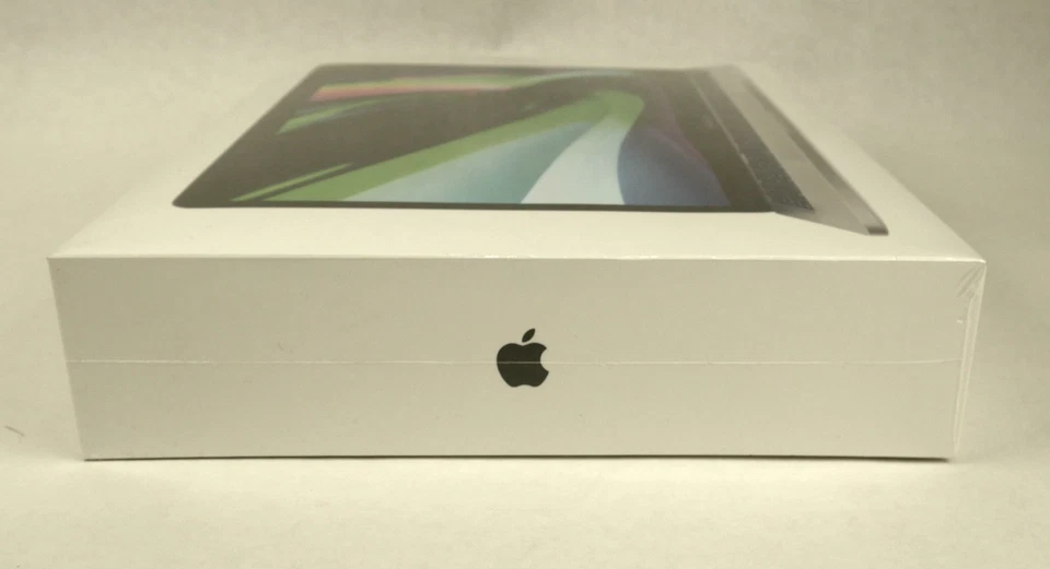 NEW Apple MacBook Pro 2022 13" M2 512GB 8GB Space Gray - Image 4 of 4