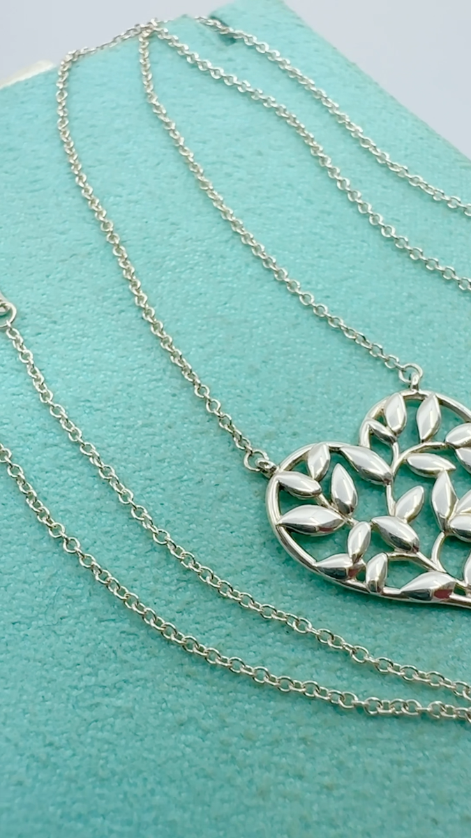 Tiffany & Co. 925 Silver Paloma Picasso Olive Heart Pendant