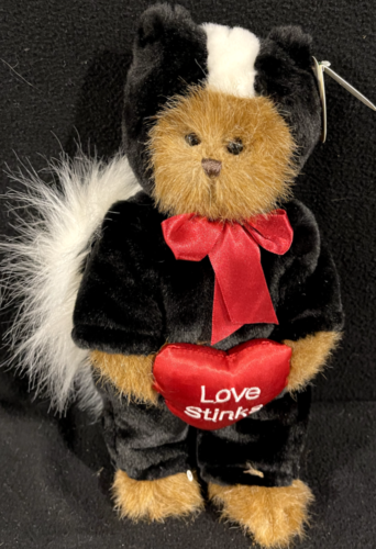 Bearington Collection 190020 Love Stinks 10.5" Bear In Skunk Costume Red Ribbon - Picture 1 of 10
