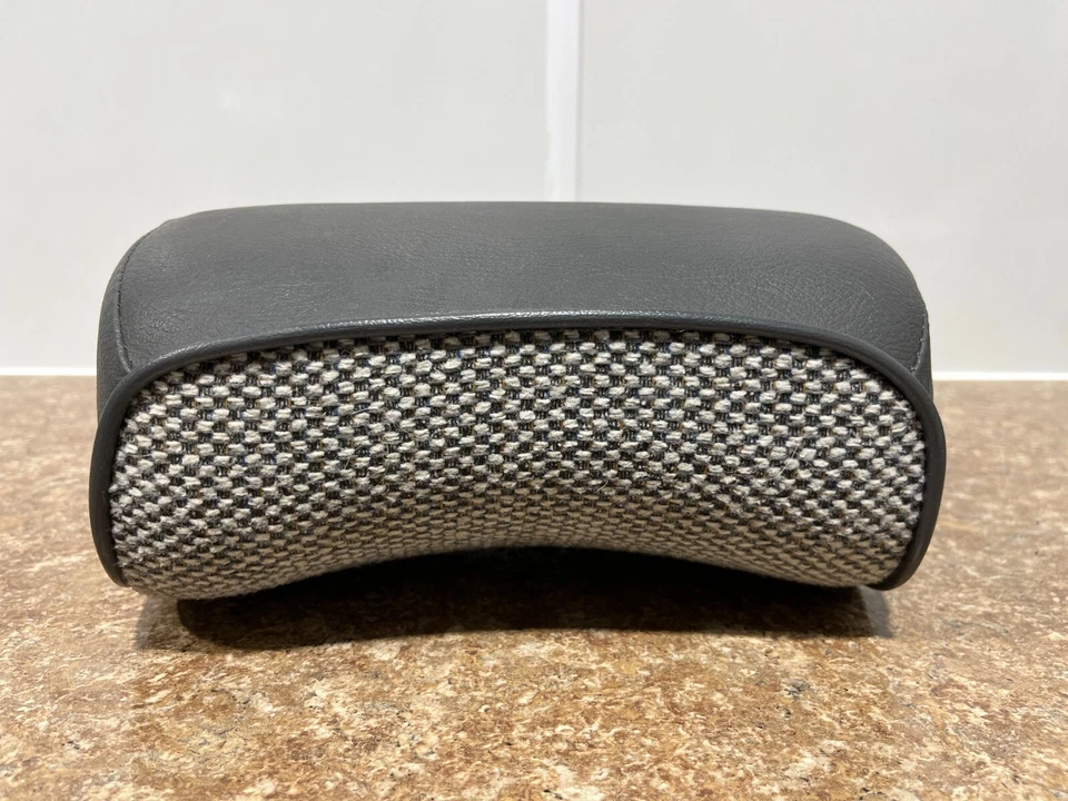 MITSUBISHI EXPO LRV 1993 reposacabezas trasero Foto 2 de 4