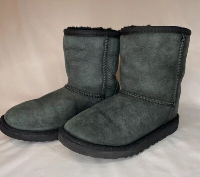 UGG Kid’s Classic II Boots (S/N 5251) US Size Dark Gray
