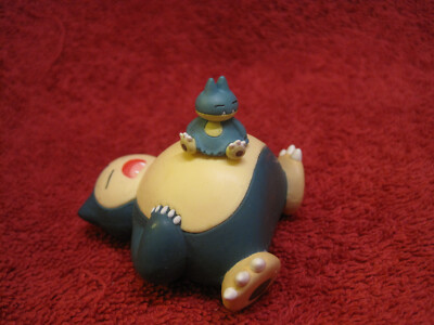 2 Pokemon Figures Zukan: Relaxo + Battle Maxo (Snorlax + Munchlax), 1:40 Scale, Yujin