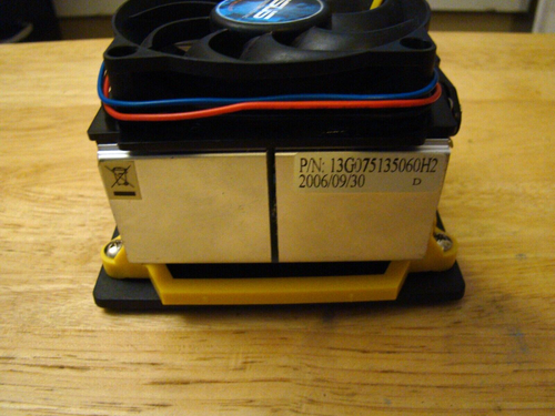 ASUS 13G075135060H2 Desktop CPU Fan Heatsink/Socket 939/754/AM2/940/Extra fan 3P - Picture 5 of 7