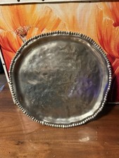 Beatriz Ball Organic Pearl Nova round platter
