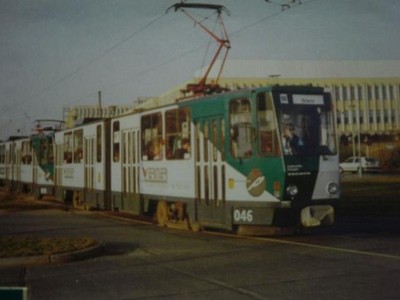H & P 1:87 STRASSENBAHN TATRA KT4D ViP Potsdam m.Falttü