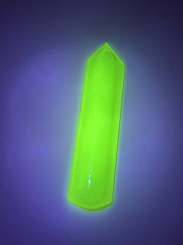 RARE Antique 1910 Tiffany Studios Custard Glass GLOWS Prism sun catcher 3.75”