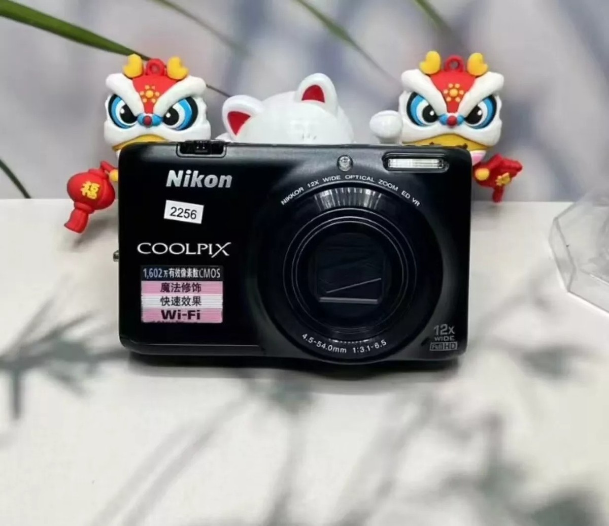 Nikon COOLPIX S6400 black Digital Camera 16.0MP 12x Optical