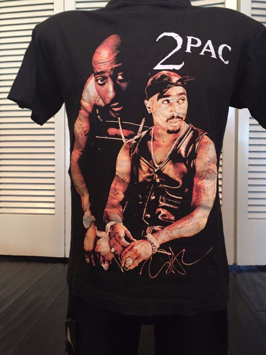 Vintage Tupac All Eyez On Me Tour Shirt Size Medium / Large Vintage Tupac All Eyez On Me Tour Shirt Size Medium / Large