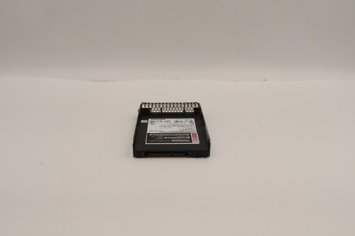 Lenovo ThinkSystem 03KH066 4XB7A82262 2.5