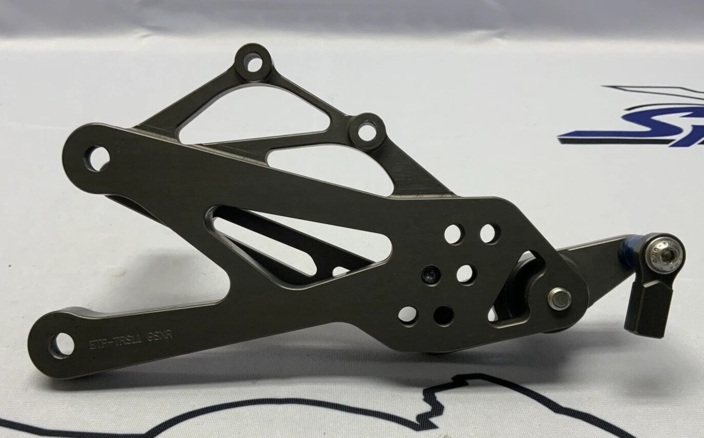 Evol Technology Right Rear Set Bracket W/ lever GSX-R1000/R 17-25 ETP-SRA-171.1