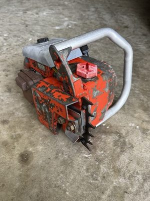 #ad VTG 1978 Homelite XL 12 Chainsaw Powerhead 133 PSI Compression Parts Or Repair $59.99