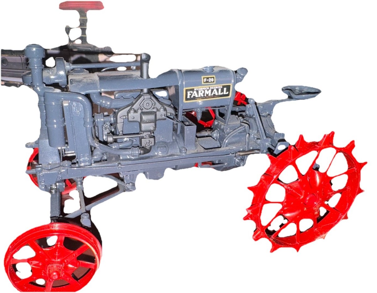 ミニカー　アメリカントラクター　McCORMICK FARMALL 1/16 Ertl McCormick Deering Farmall F-20 Toy Tractor, Precision