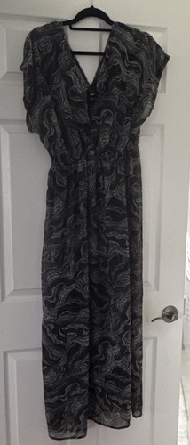Women's Black/Gray Abstract V-Neck Short Sleeve Shear Maxi Dress M