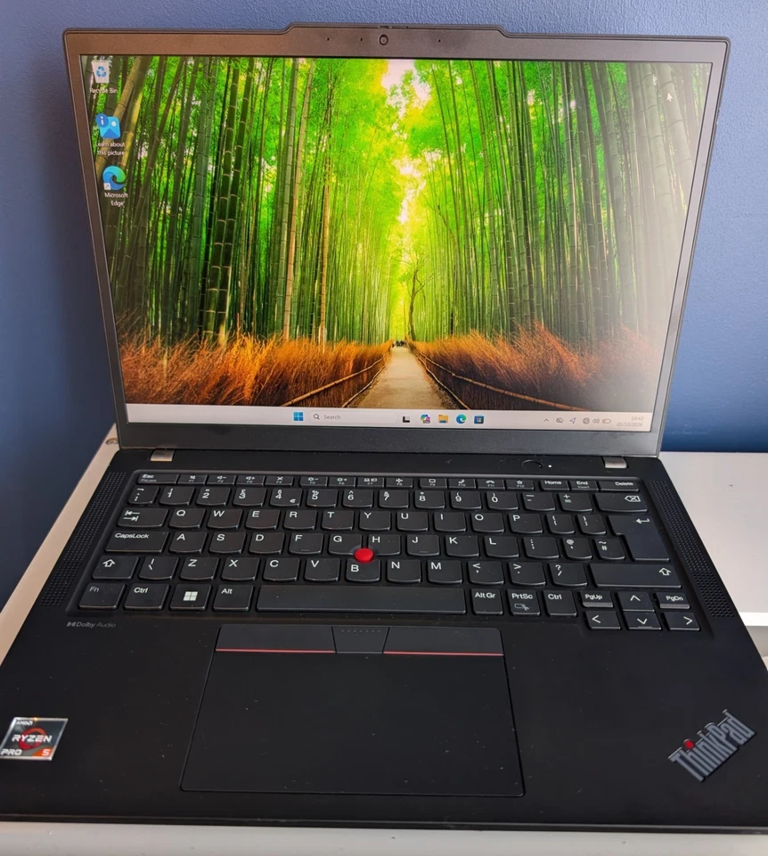 Lenovo ThinkPad X13 G4 · Ryzen 5 PRO 7540U · 16GB · 512GB, photo 2 of 5