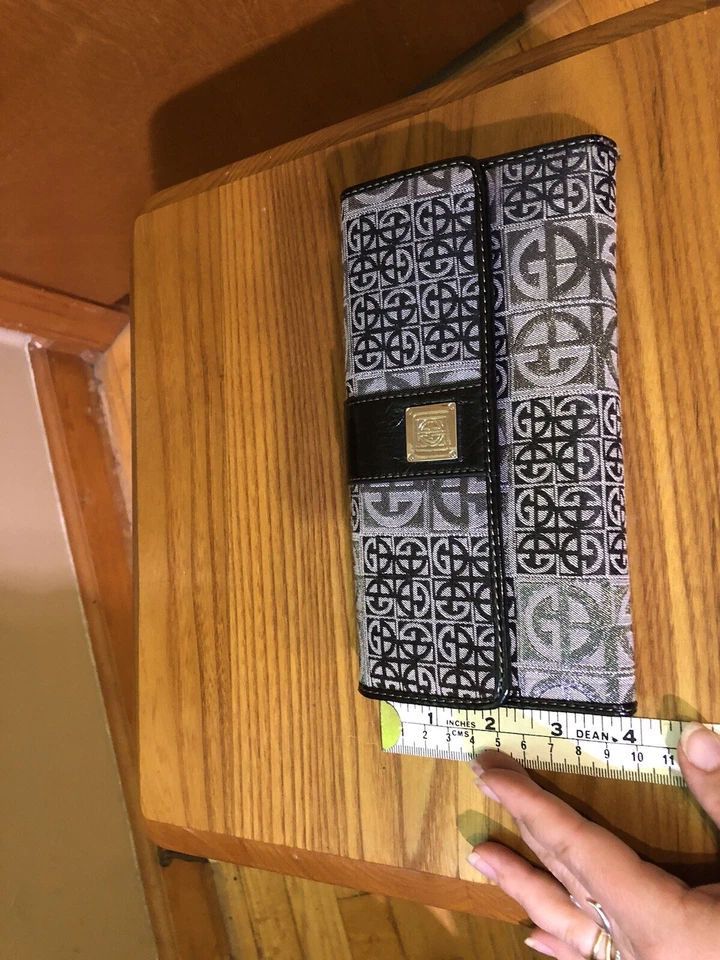 设计师 Giani Bernini 银色、黑色和灰色三折钱包 - 帆布和皮革 — 第 3/4 张图片