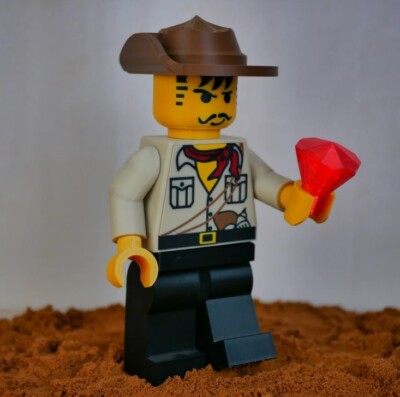 3D PRINTED - 9'' LEGO DESERT JOHNNY THUNDER