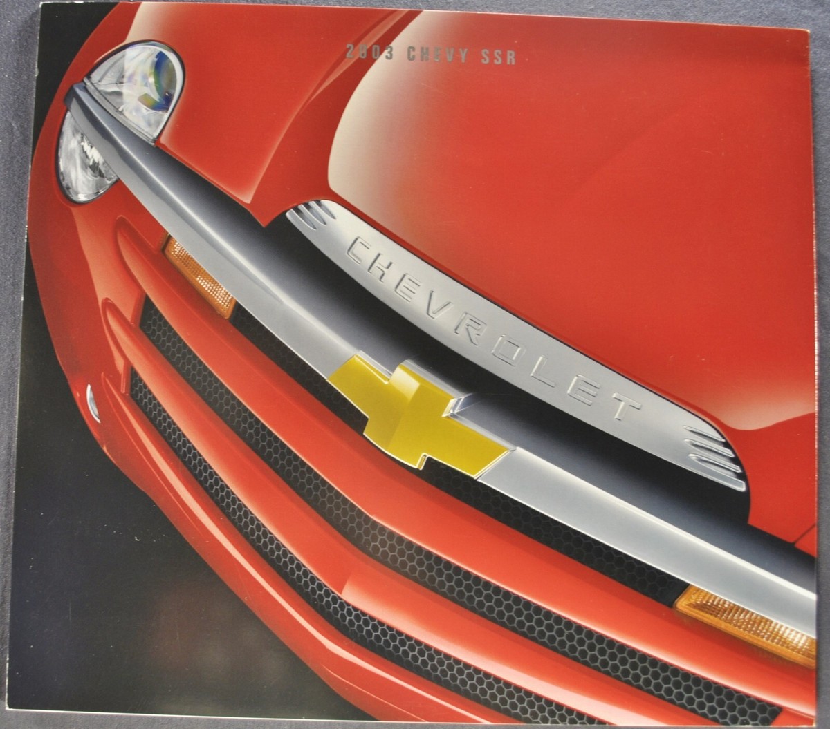 SSRフォロー割あります 2003 Chevrolet SSR Brochure Folder Roadster Pickup Excellent