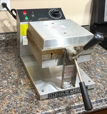 GOLD MEDAL Waffle Dogger Machine Dog Baker Corndog Corn Commercial Model 5044 VG
