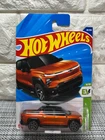 Hot Wheels HW EV 6/10 Silverado EV RST 86/250 Orange