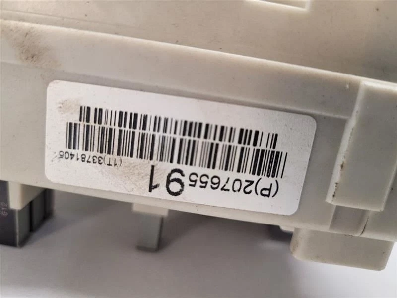 2009 09 CADILLAC CTS Fuse Box Inner Interior Dash Cabin Relay Junction Block - Image 4 of 4